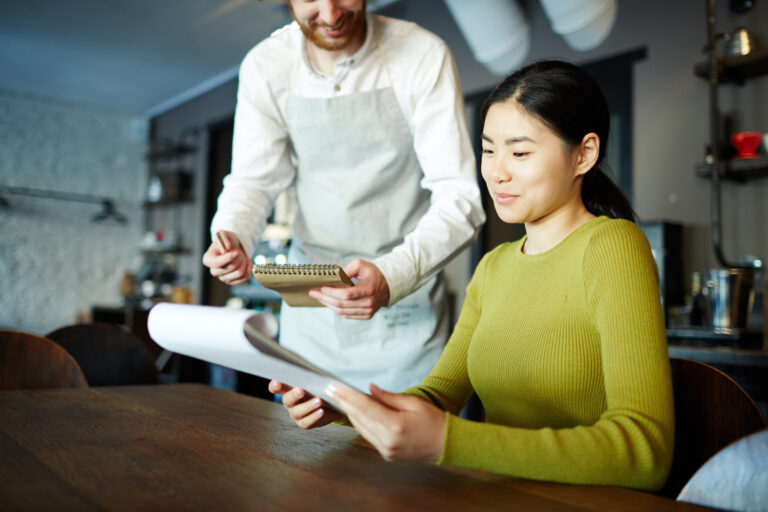 How a Restaurant Consultant Can Save Your Failing Business